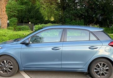 Hyundai i20 118.000 km 8.200 &euro; Neuss 41464