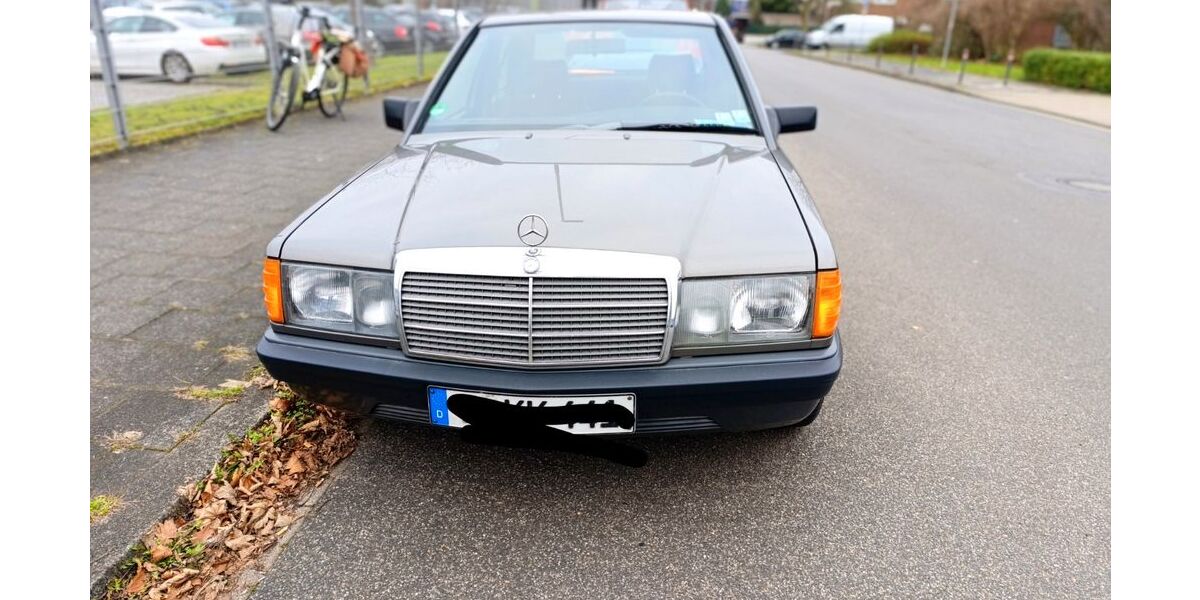Mercedes-Benz 190 184.700 km 5.500 &euro; Neuss 41464