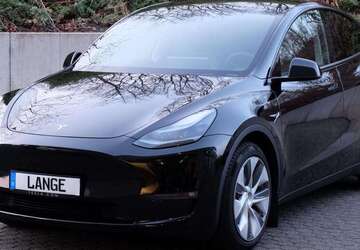 Tesla Model Y 40.123 km 30.600 &euro; Köln 50996