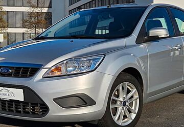 Ford Focus 82.000 km 5.900 &euro; Köln (Ostheim) 51107