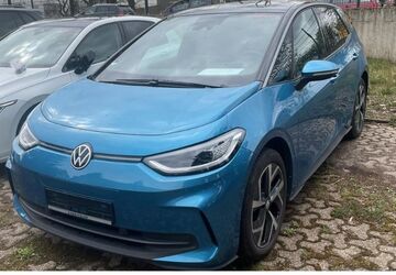 VW ID.3 14.602 km 32.450 &euro; Hilden 40721