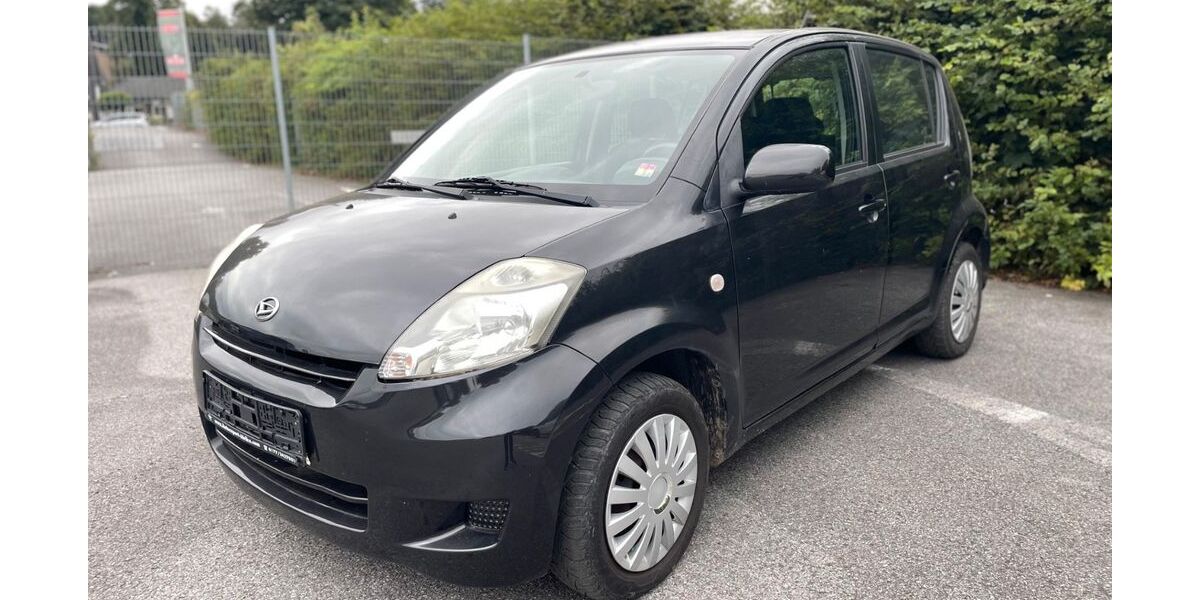 Daihatsu Sirion 177.000 km 2.650 &euro; Wuppertal 42389