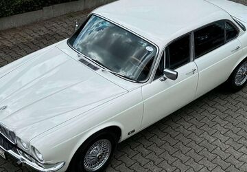 Jaguar XJ 215.000 km 13.500 &euro; Solingen 42651