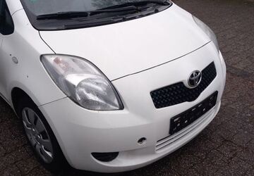 Toyota Yaris 75.000 km 3.200 &euro; Köln 51149