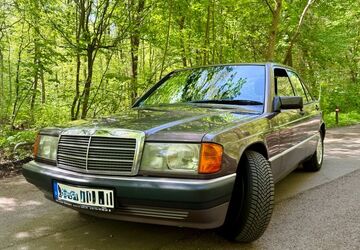 Mercedes-Benz 190 149.000 km 4.980 &euro; Köln 50937