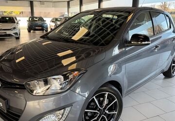 Hyundai i20 71.987 km 9.690 &euro; Köln 51149