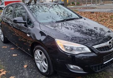 Opel Astra 130.000 km 3.999 &euro; Köln 51107