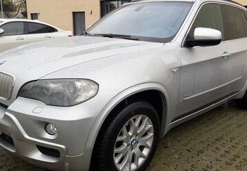 BMW X5 223.000 km 9.000 &euro; Köln 51105
