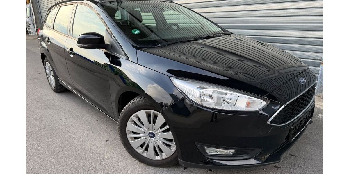 Ford Focus 50.873 km 10.690 &euro; Wuppertal 42285