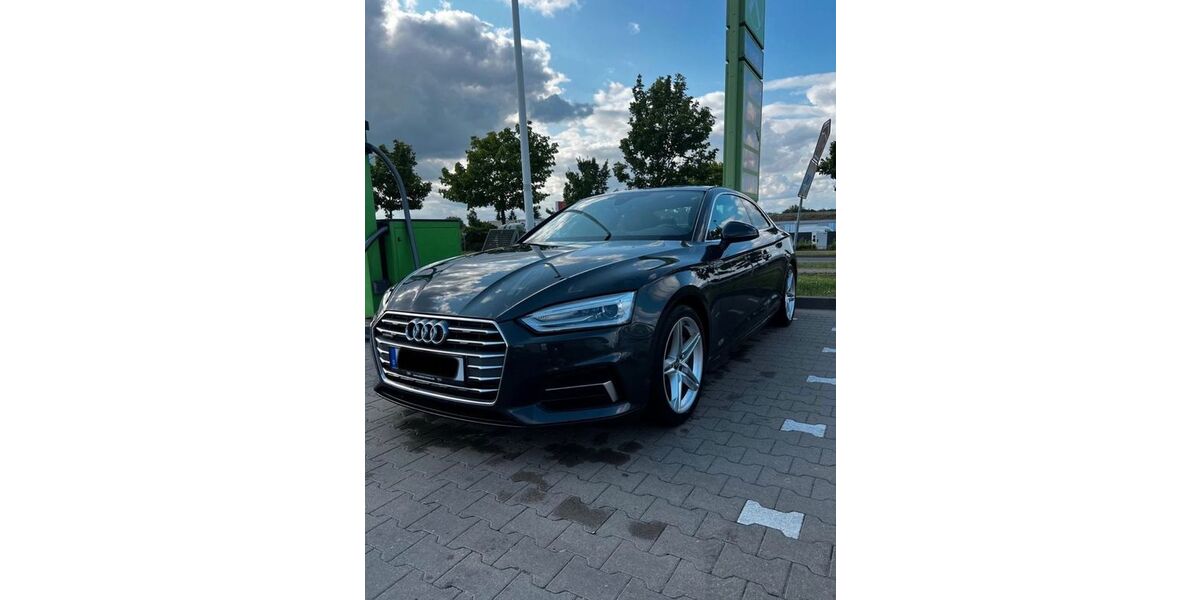 Audi A5 169.000 km 17.950 &euro; Düsseldorf 40229