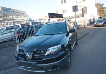Mitsubishi Outlander 152.000 km 1.499 &euro; Köln 51143