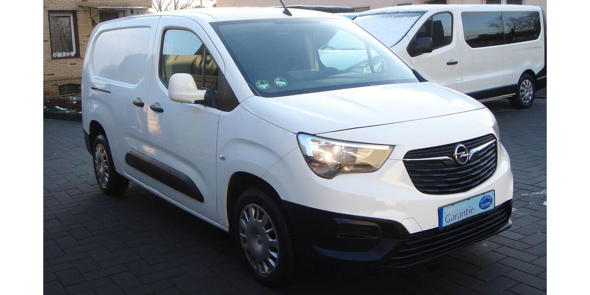 Opel Combo 100.680 km 11.680 &euro; Hilden 40721