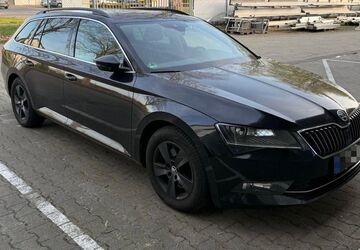 Skoda Superb 217.000 km 10.800 &euro; Meerbusch 40670