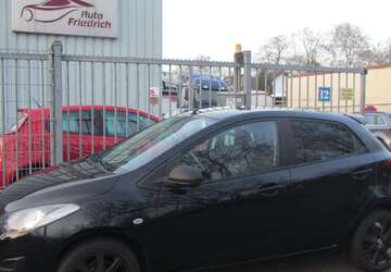 Mazda 2 205.000 km 3.600 &euro; Düsseldorf 40235