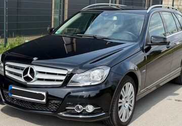 Mercedes-Benz 200 243.000 km 6.990 &euro; Hilden 40724