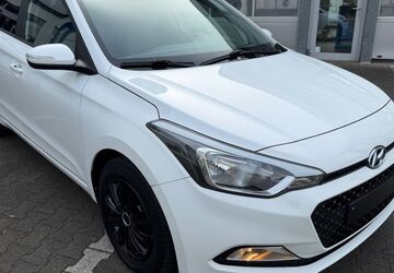 Hyundai i20 115.000 km 5.950 &euro; Köln 50827