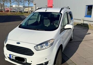 Ford Tourneo Courier 62.500 km 9.490 &euro; Köln 51109