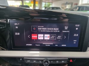 Opel Mokka-e e Ultimate Winterp. Navi Pro Dach schw. Un 14.071 km 22.980 &euro; HAAN 42781