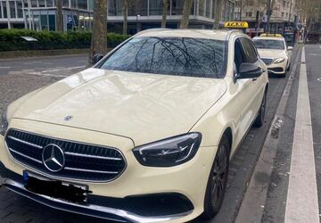 Mercedes-Benz E 220 220.000 km 20.000 &euro; Köln 51109