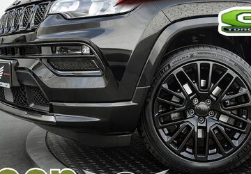 Jeep Compass 24.184 km 21.990 &euro; Düsseldorf 40625