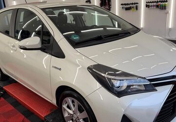 Toyota Yaris 83.500 km 10.799 &euro; Köln 50829