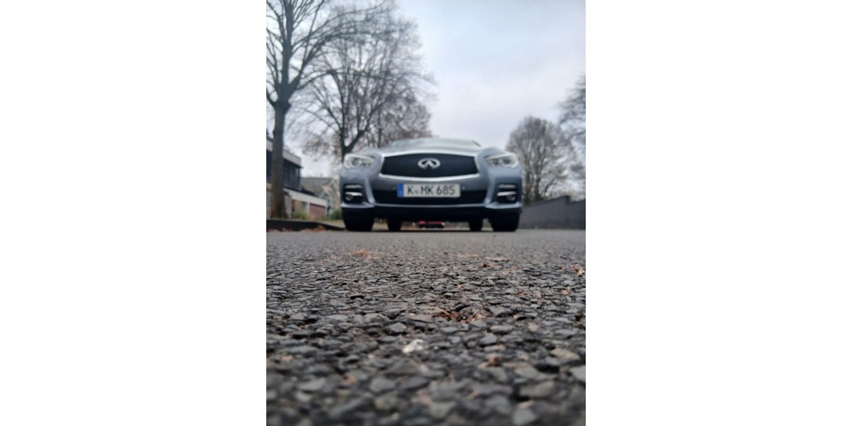 INFINITI Q50 2.2d 165.000 km 16.666 &euro; Köln 50667