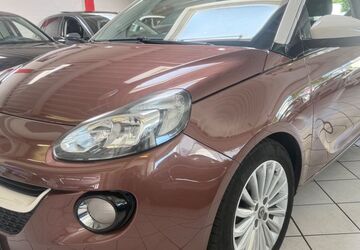 Opel Adam 96.000 km 9.900 &euro; Leverkusen 51371