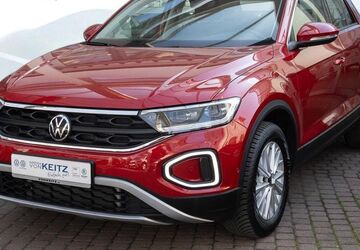 VW T-Roc 5.032 km 28.490 &euro; Solingen 42699