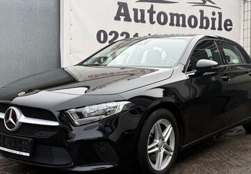 Mercedes-Benz A 180 72.000 km 19.990 &euro; Köln 51065