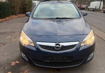 Opel Astra 143.850 km 4.500 &euro; Köln 51107