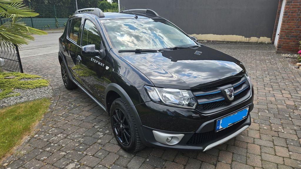 Dacia Sandero 173.122 km 4.400 &euro; Willich 47877