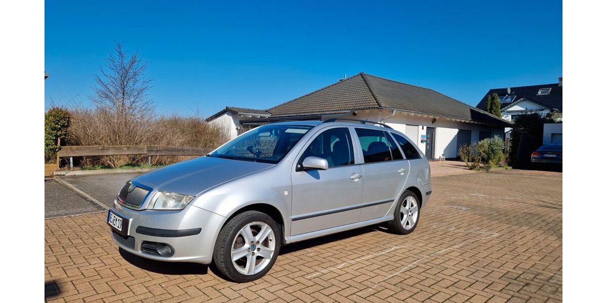 Skoda Fabia 390.000 km 1.280 &euro; Dormagen 41540