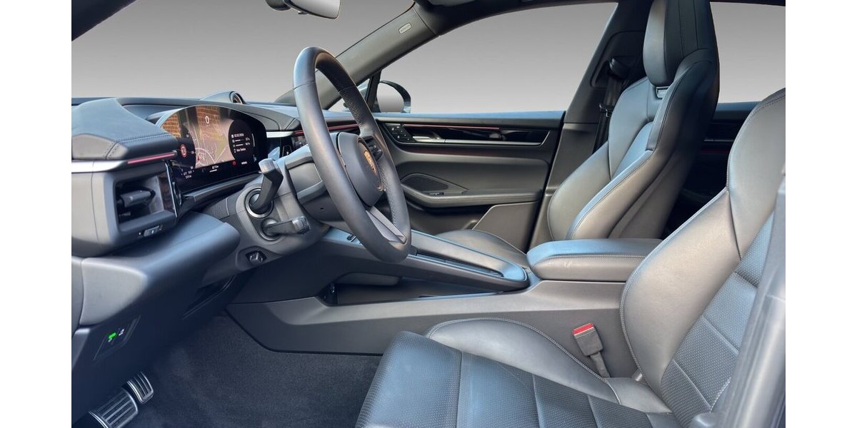 Porsche Macan 4 Chrono Pano Sportsitz 0,25% 12.490 km 76.600 &euro; Wuppertal 42327