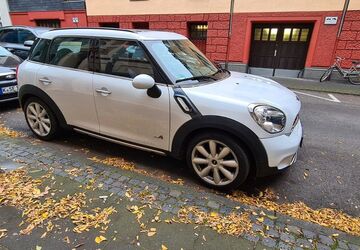 Mini Countryman S (Cooper) 90.000 km 11.000 &euro; Köln 50739