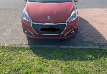 Peugeot 208 81.000 km 5.800 &euro; Bergisch Gladbach 51469
