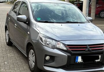 Mitsubishi Space Star 83.000 km 7.400 &euro; Düsseldorf 40589