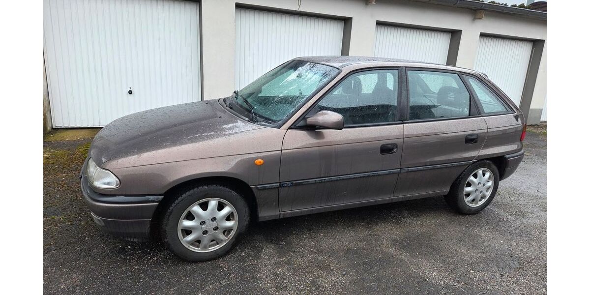 Opel Astra 215.000 km 799 &euro; Wuppertal 42279