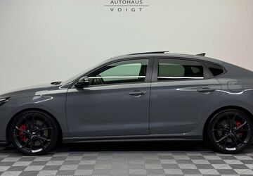 Hyundai i30 48.714 km 30.800 &euro; Radevormwald 42477