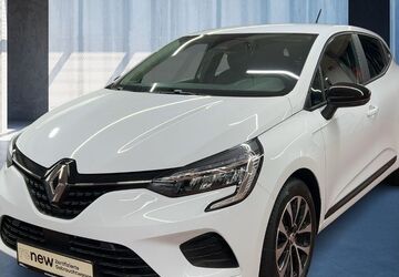 Renault Clio 2.998 km 15.430 &euro; Köln 50939