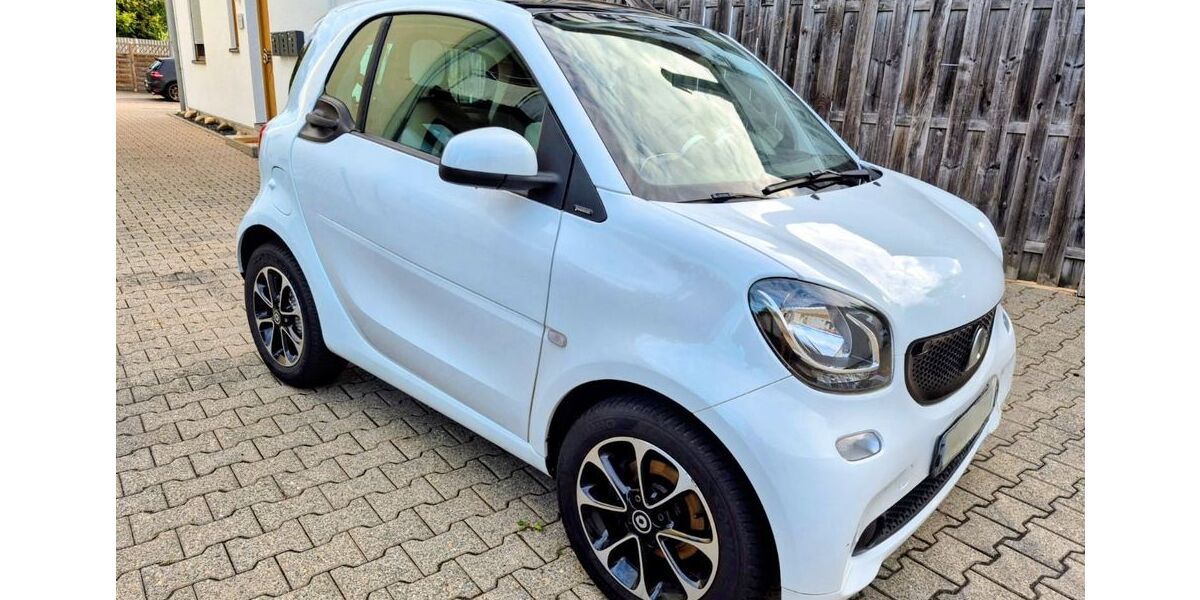 Smart ForTwo 85.000 km 7.689 &euro; Köln 50769