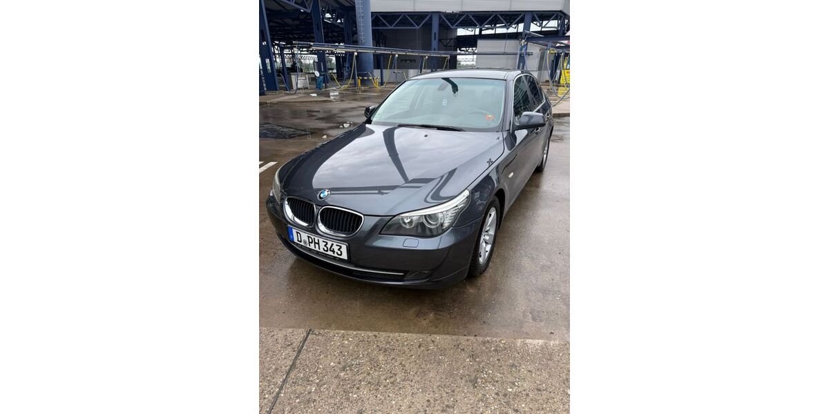 BMW 520 150.000 km 12.000 &euro; Düsseldorf 40223