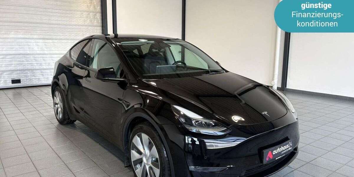 Tesla Model Y 49.824 km 37.990 &euro; Wuppertal - Barmen 42287