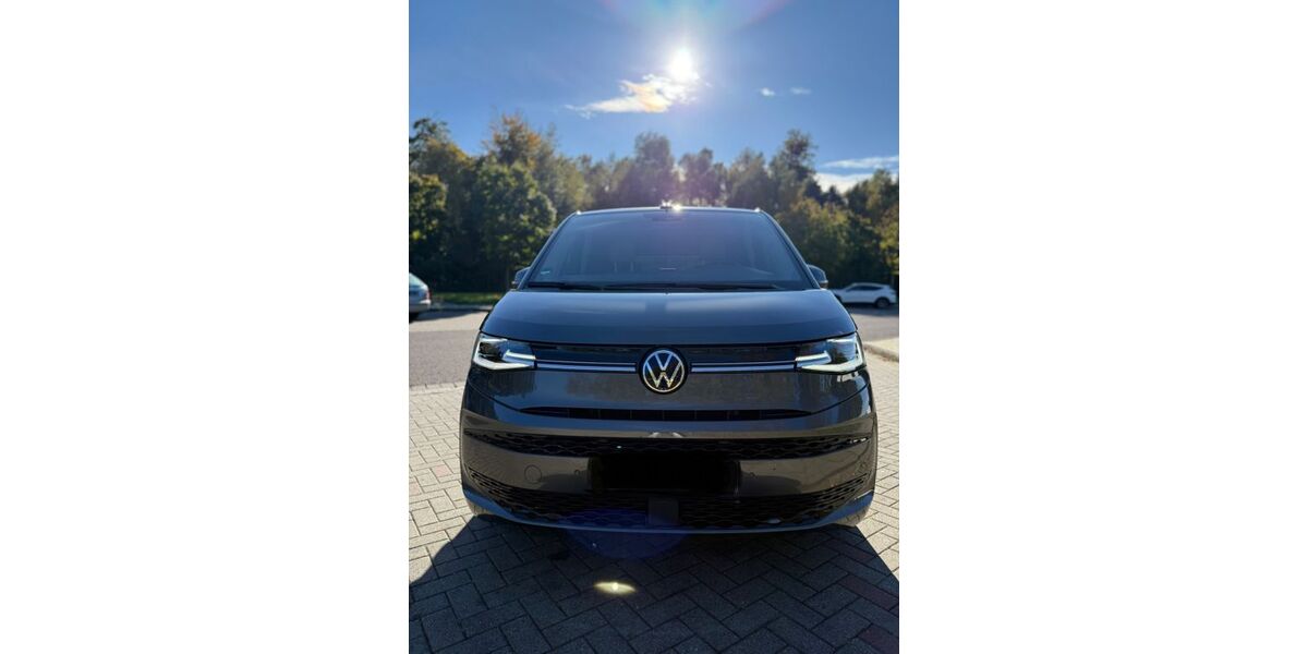 VW T7 Multivan 9.500 km 54.000 &euro; Meerbusch 40668