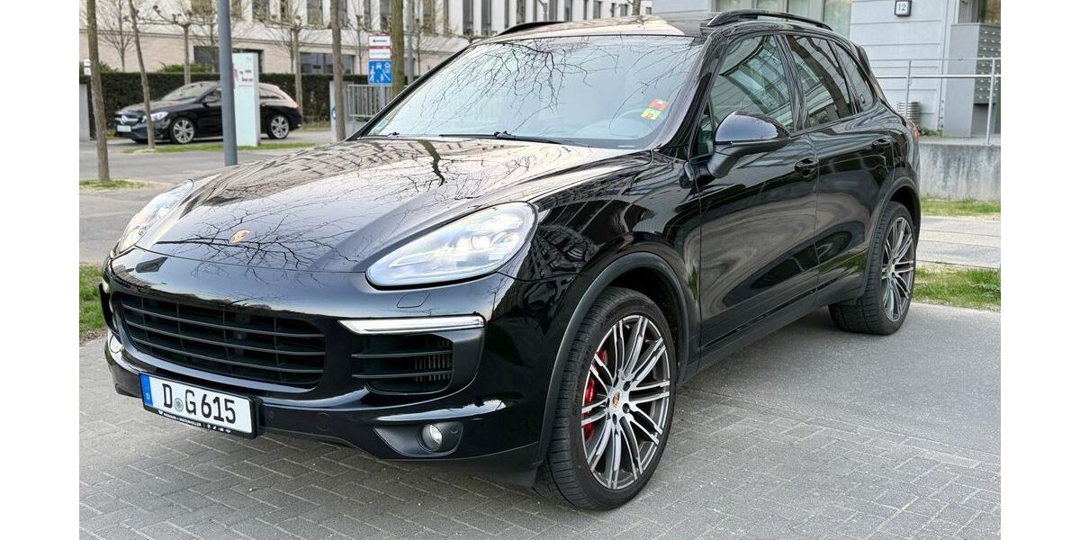 Porsche Cayenne 157.200 km 27.200 &euro; Düsseldorf 40229