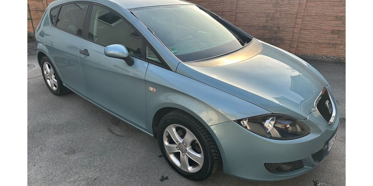 Seat Leon 210.000 km 3.700 &euro; Remscheid 42853