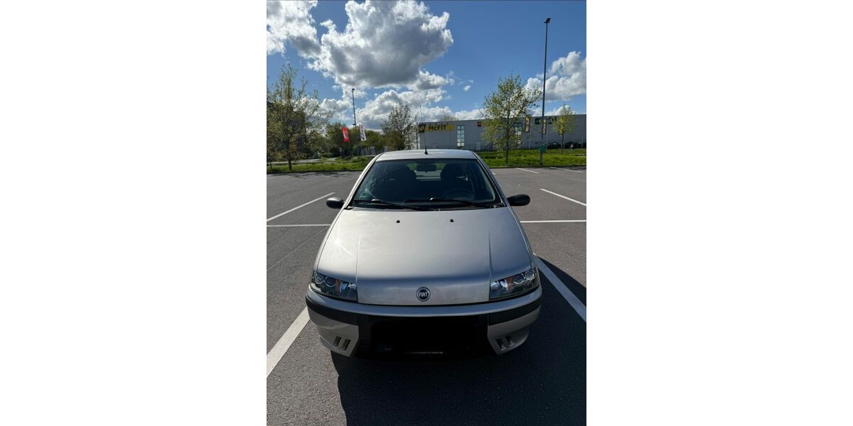 Fiat Punto 127.000 km 3.200 &euro; Solingen 42655