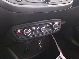 Opel Crossland X Ultimate HUD SHZ LHZ Kam Tempo 33.723 km 18.960 &euro; HAAN 42781
