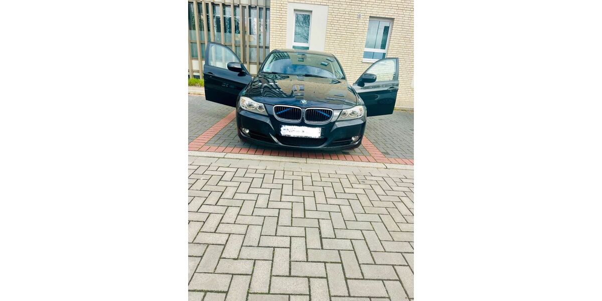 BMW 320 96.000 km 9.000 &euro; Neuss 41464