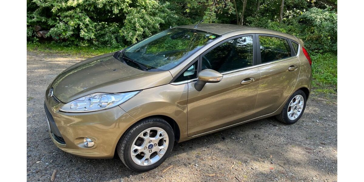 Ford Fiesta 120.000 km 5.700 &euro; Solingen 42569
