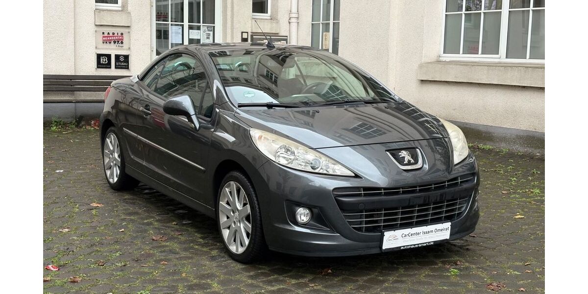 Peugeot 207 104.000 km 4.950 &euro; Mettmann Stadtwald Bahnhof 40822